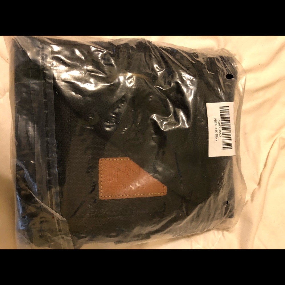 Fire wood hand carrier